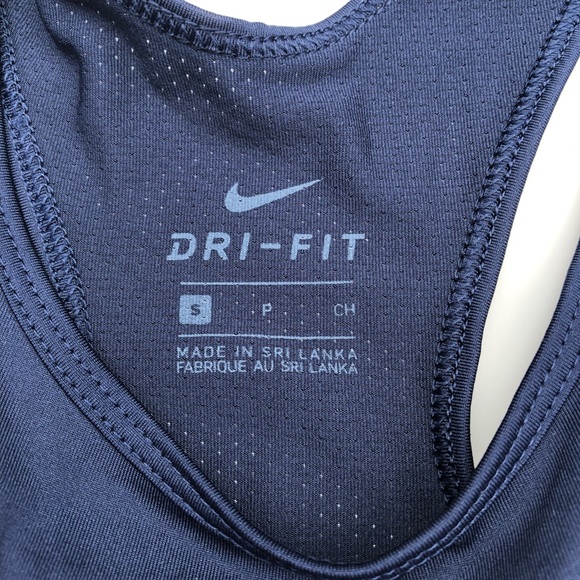 ✅ Nike ✅ Dri-Fit tank - Picture 2 of 3